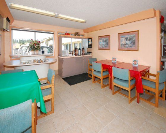 Travelodge By Wyndham Tacoma Near Mcchord Afb Ресторан фото