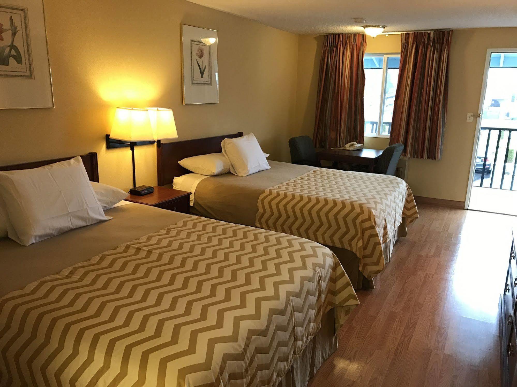 Travelodge By Wyndham Tacoma Near Mcchord Afb Екстер'єр фото